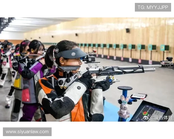 西安极限运动队在比赛中创下新高展现出色竞技实力与团队合作精神