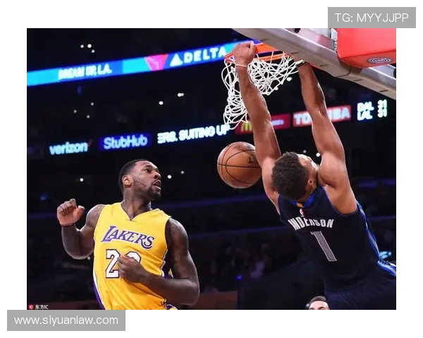 2005年达拉斯小牛对阵湖人精彩回顾与赛季分析