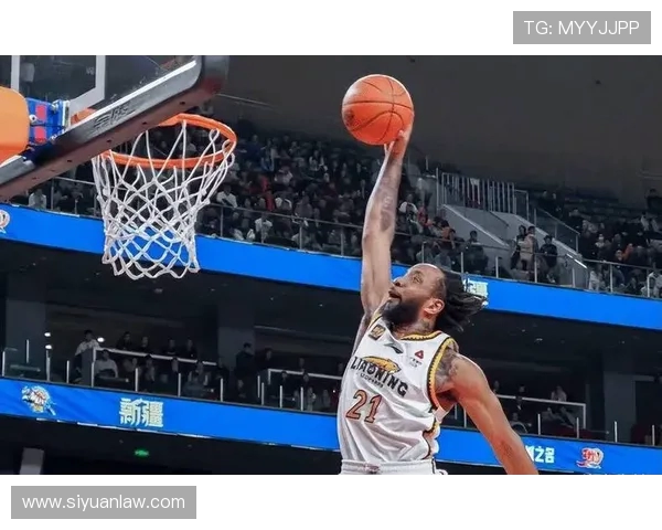 CCTV5直播浙江队对阵广厦队的精彩篮球对决全程回顾与分析