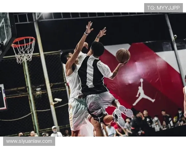 吴悠挑战美国街球高手展现中国篮球风采与实力对决