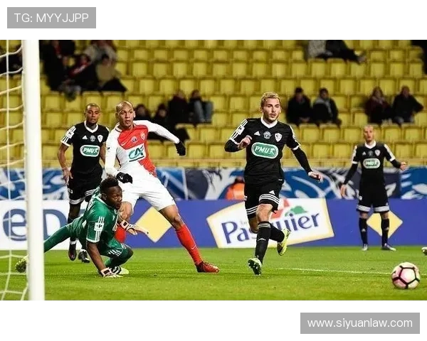 梅斯与贝兹尔激战在即谁能在法乙赛场上笑到最后