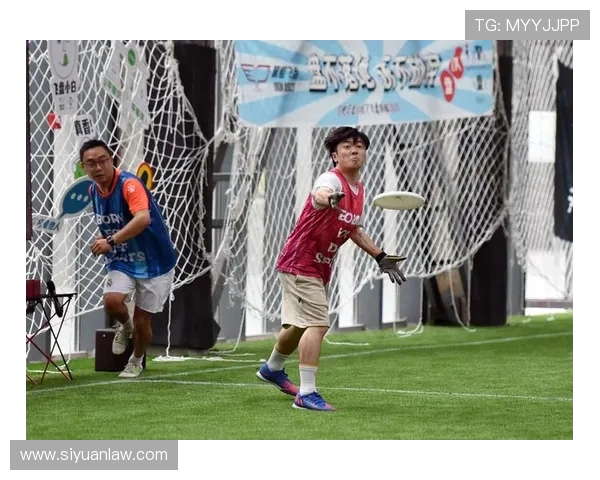 成都飞盘队在攀岩联赛中的力量展现与战术分析